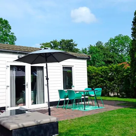 Casa de Férias Delightful Tropical Retreat Close To The Sea